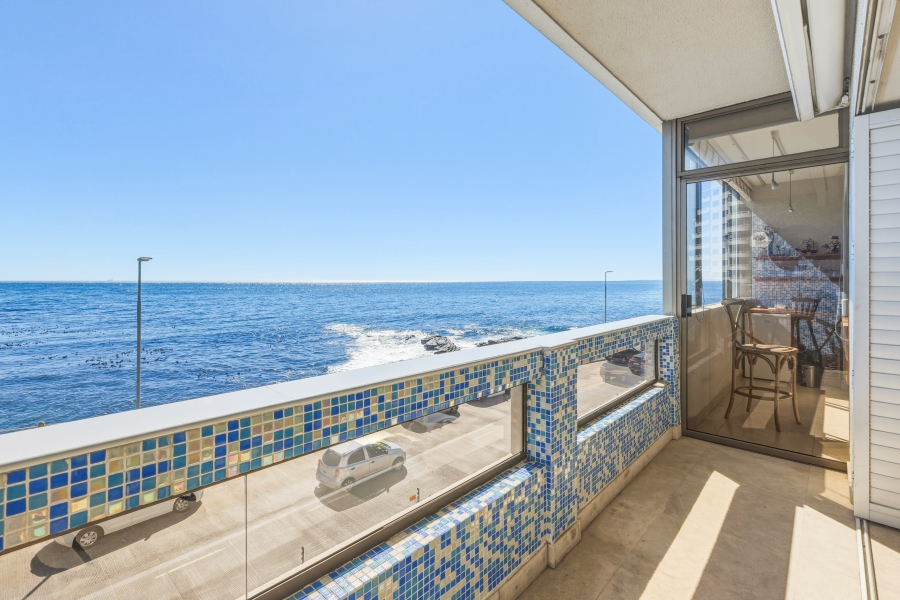 3 Bedroom Property for Sale in Sea Point Western Cape